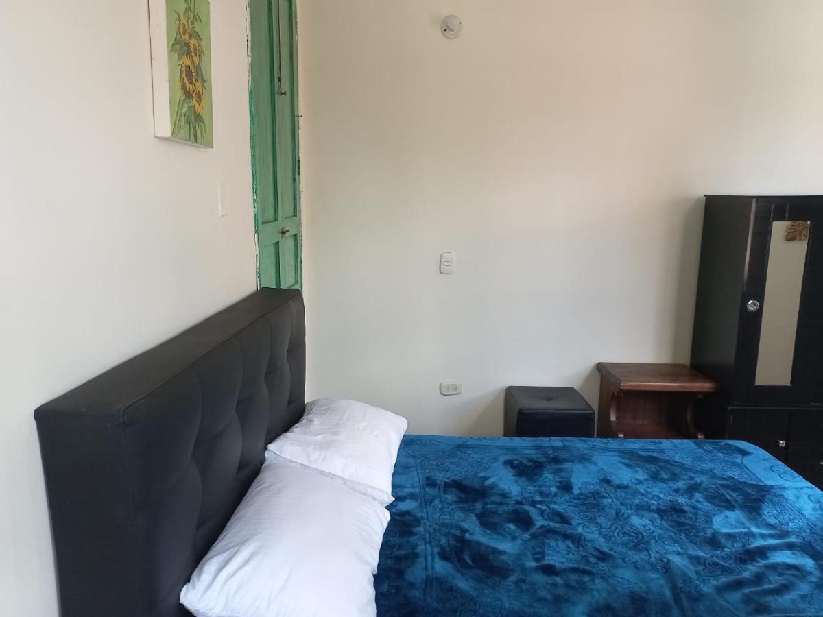 Mochileros Viajeros Hostel Bogota Ngoại thất bức ảnh